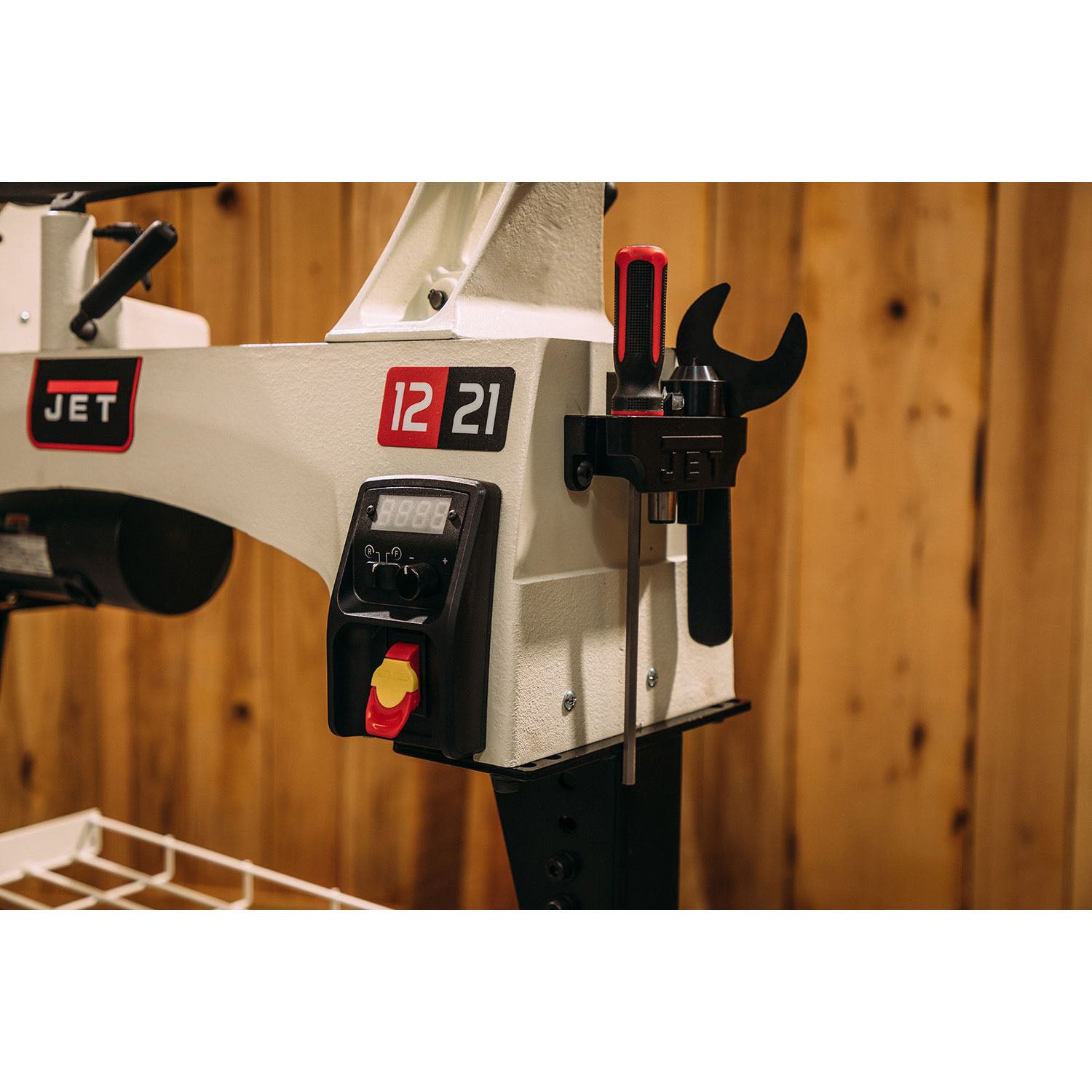 JT9-719200 - Jet JWL-1221VS 12'' x 21'' Variable Speed Wood Lathe